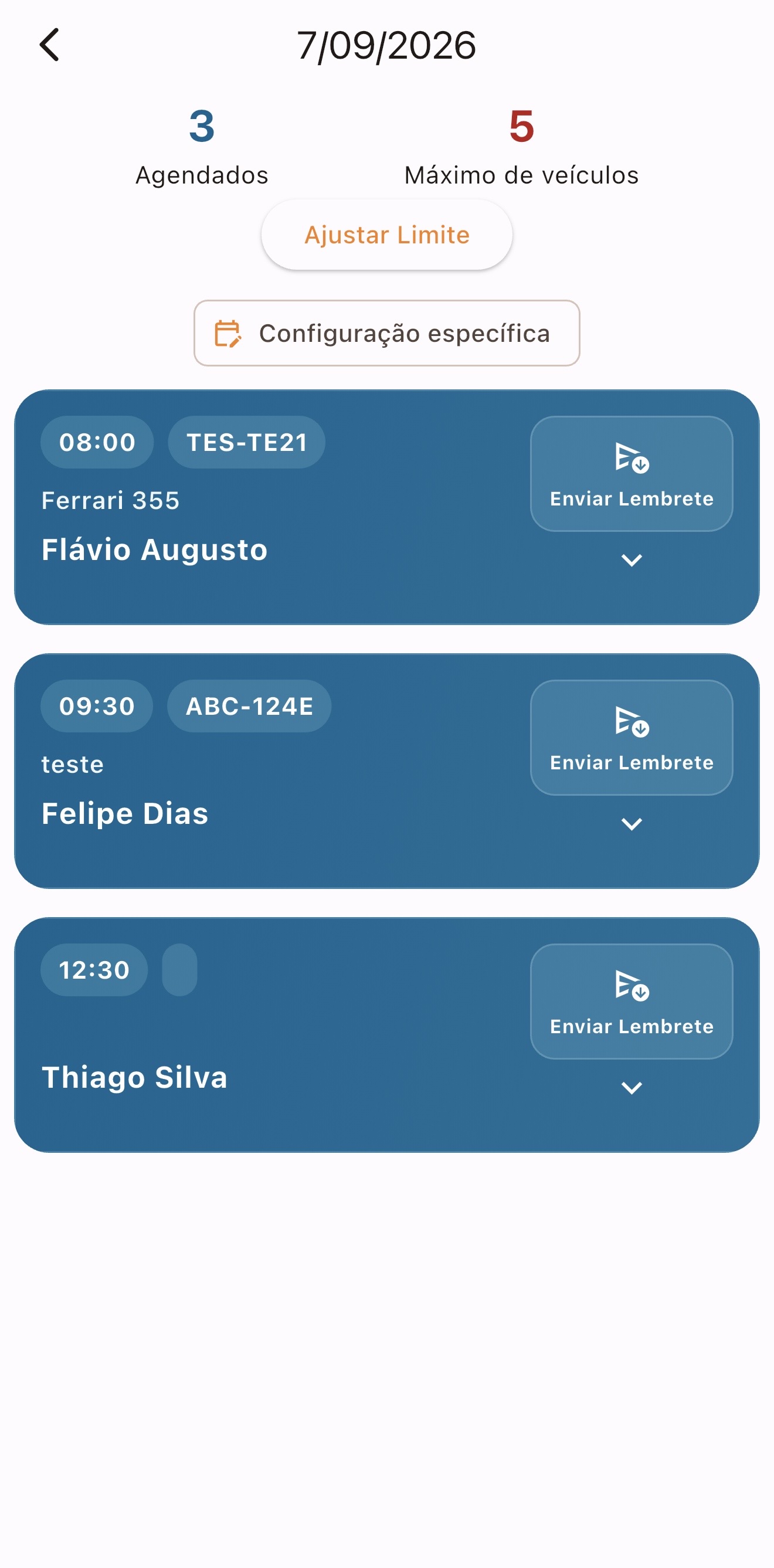 Agenda com horários e veículos agendados